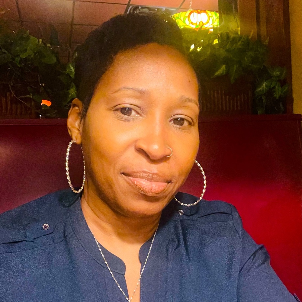 Meet your Posher, Angela